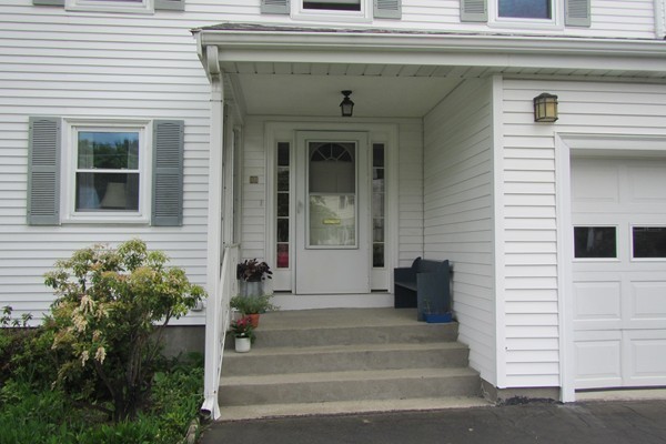 53 Border Road Needham, MA 02492 - Photo 7 of 11 Gallery Image 7