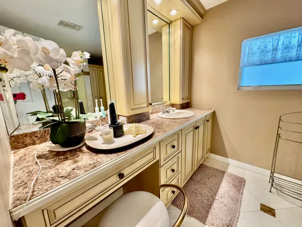 $288,000 | 231 Northwest 53rd Court, Deerfield Beach, FL 33064