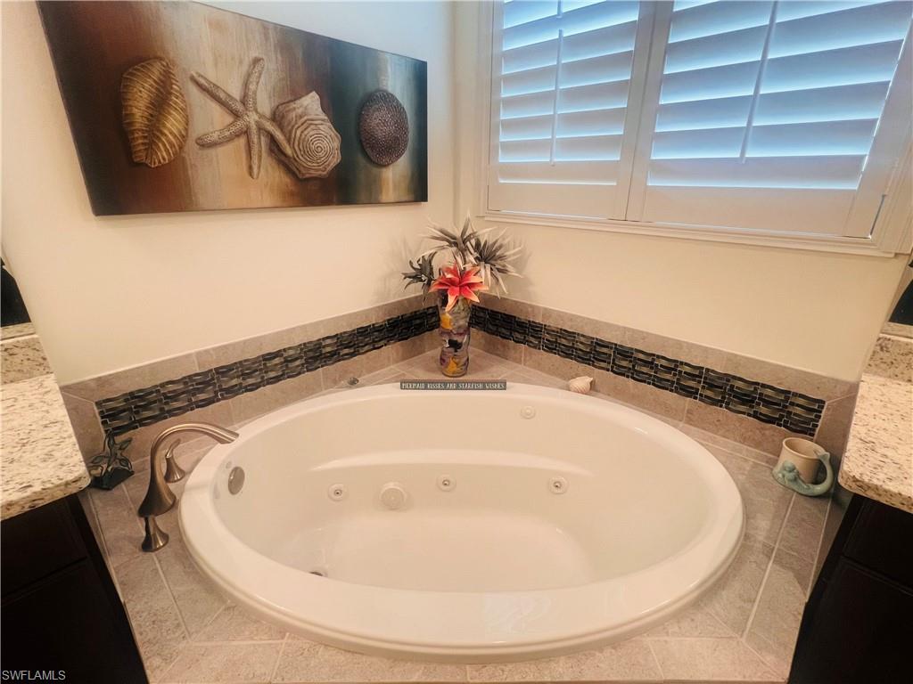 6574 Amarone Lane Naples, FL 34113 - Photo 13 of 47