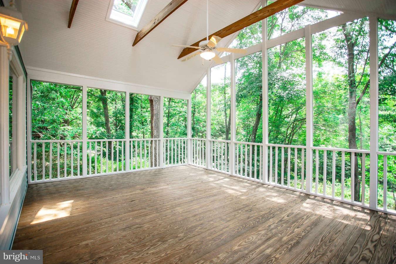 1556 Trails Edge Lane Reston, VA 20194 - Photo 11 of 30 Interior General