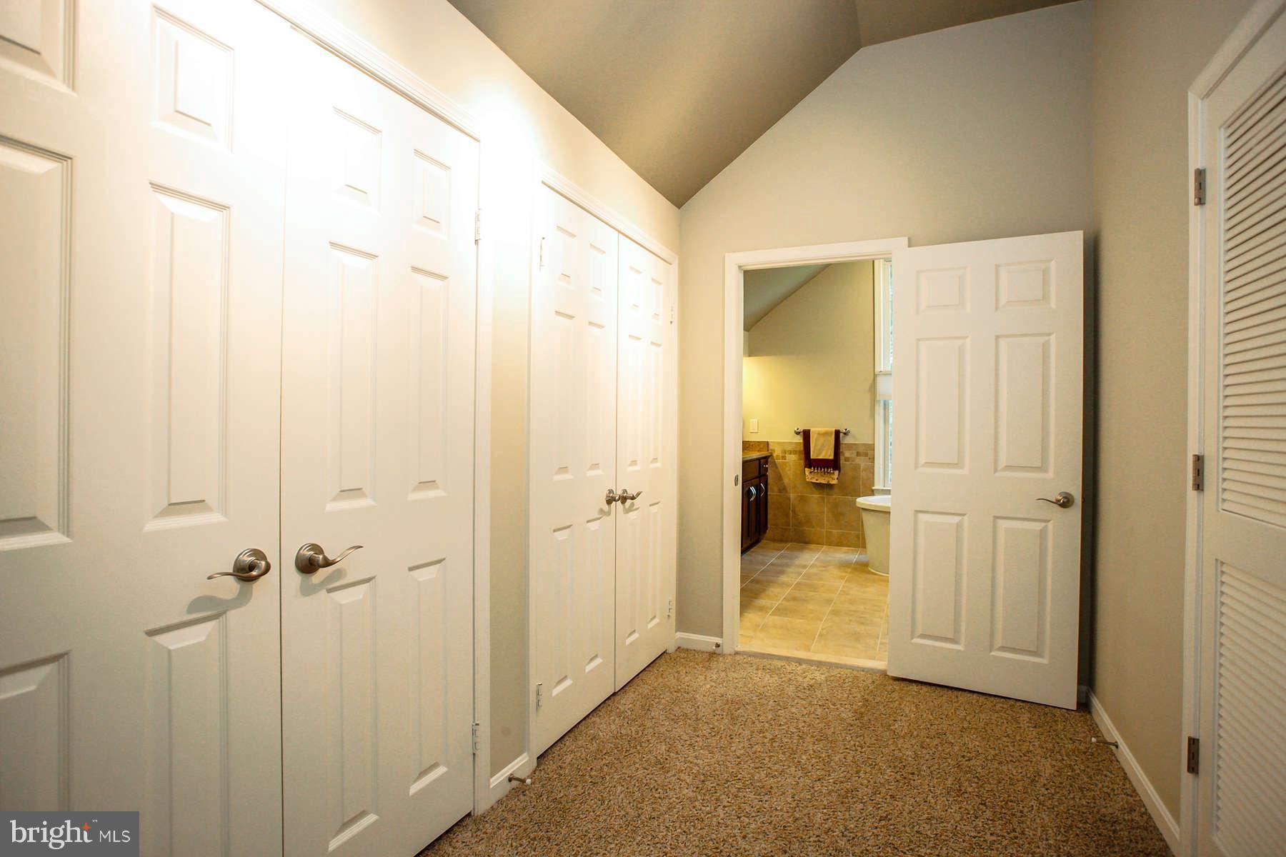 1556 Trails Edge Lane Reston, VA 20194 - Photo 15 of 30 Bedroom Master