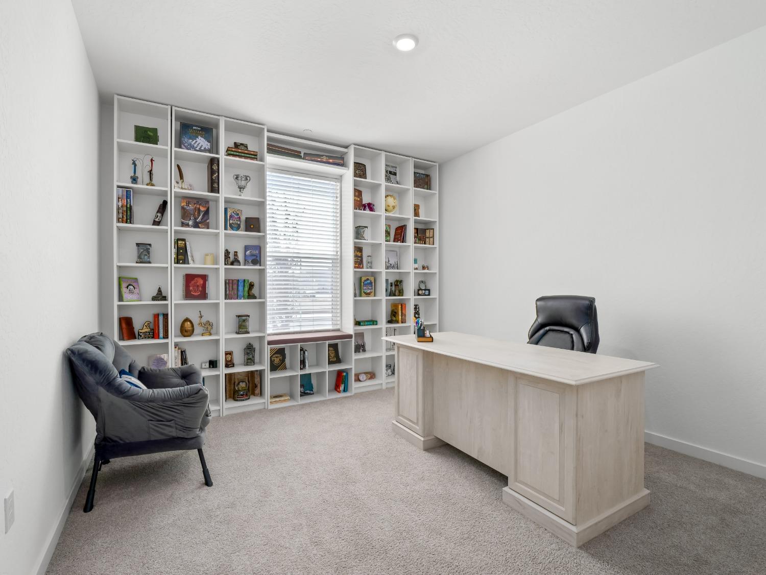 2682 Highland Avenue Clovis, CA 93619 - Photo 13 of 29 a living room with furniture and a flat screen tv