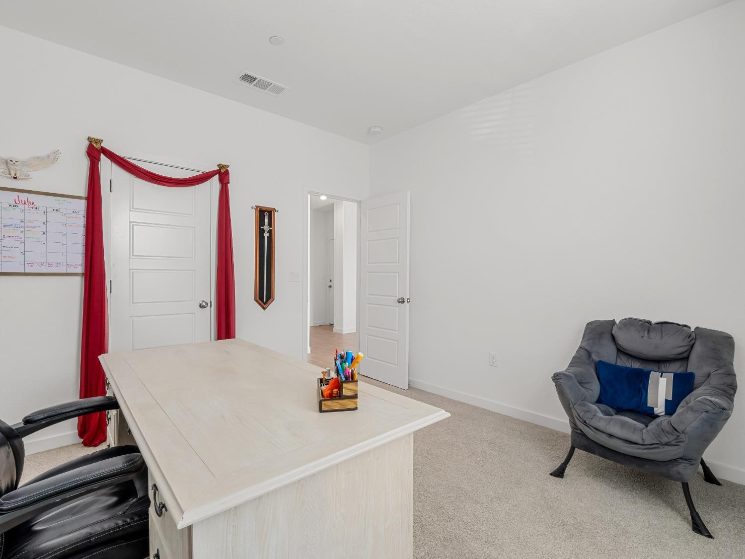 2682 Highland Avenue Clovis, CA 93619 - Photo 14 of 29 a bathroom with a sink and a mirror