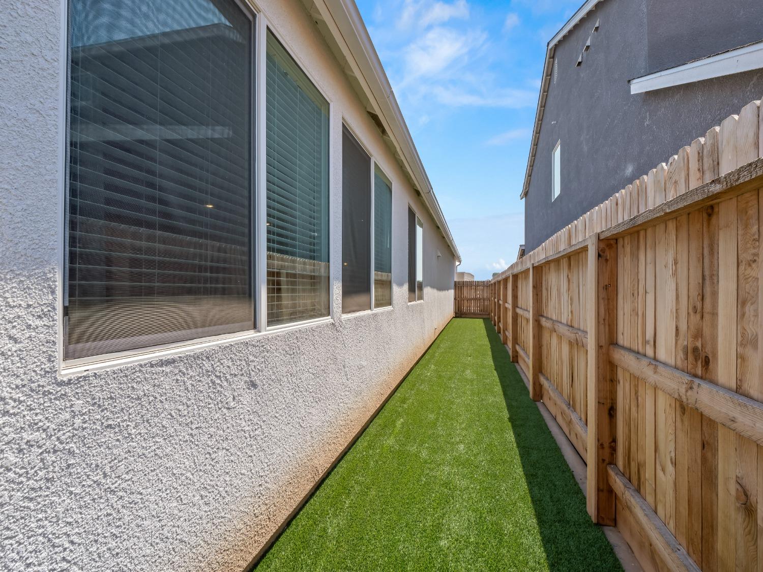 2682 Highland Avenue Clovis, CA 93619 - Photo 26 of 29 a view of house with backyard
