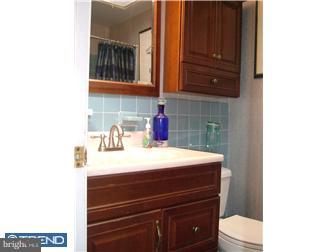 12838 Elnora Road Philadelphia, PA 19154 - Photo 3 of 11
