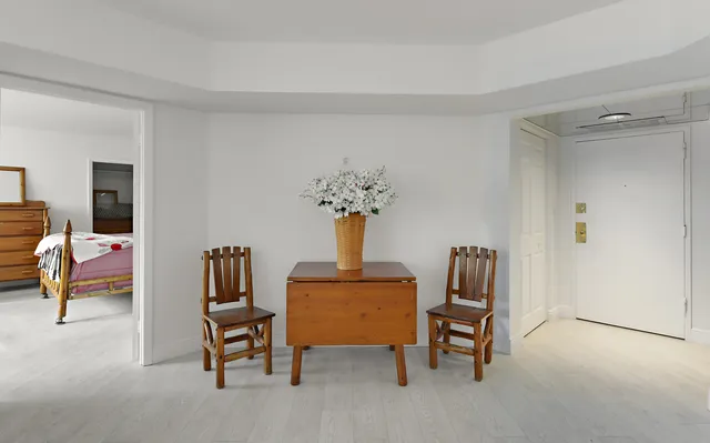 $557,000 | 2860 South Ocean Boulevard, Unit 311, Palm Beach, FL 33480