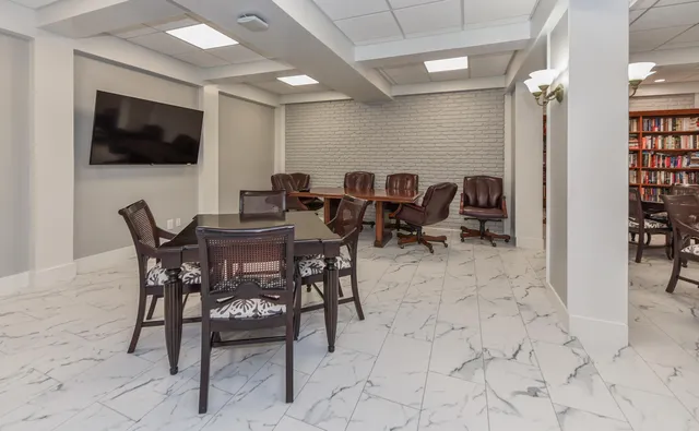 $557,000 | 2860 South Ocean Boulevard, Unit 311, Palm Beach, FL 33480