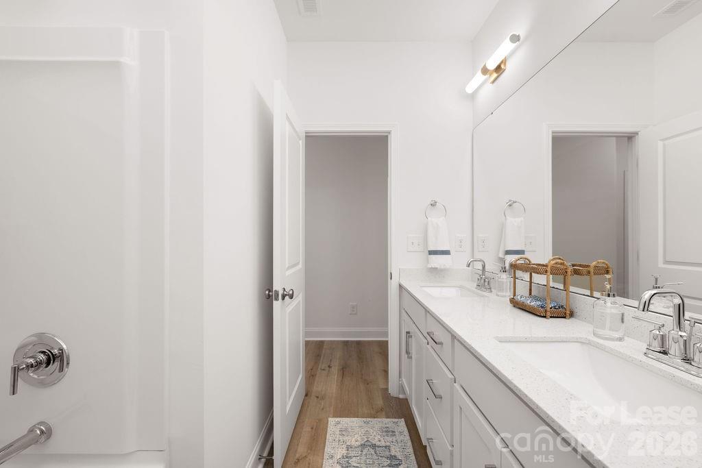 9100 Bluedale Road, Unit BEECHWOOD Charlotte, NC 28216 - Photo 37 of 48