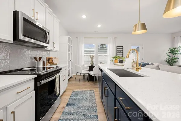 $2,577 | 9100 Bluedale Road, Unit BEECHWOOD, Charlotte, NC 28216