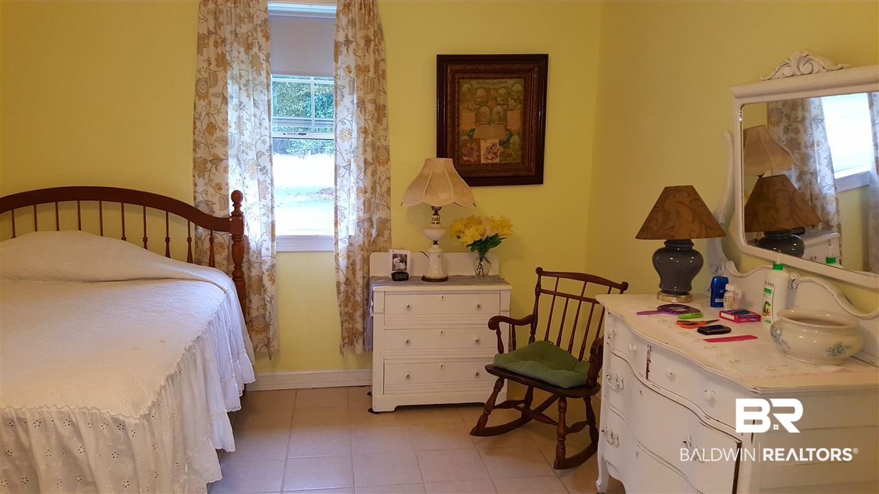 22080 Price Grubbs Road Robertsdale, AL 36567 - Photo 17 of 35