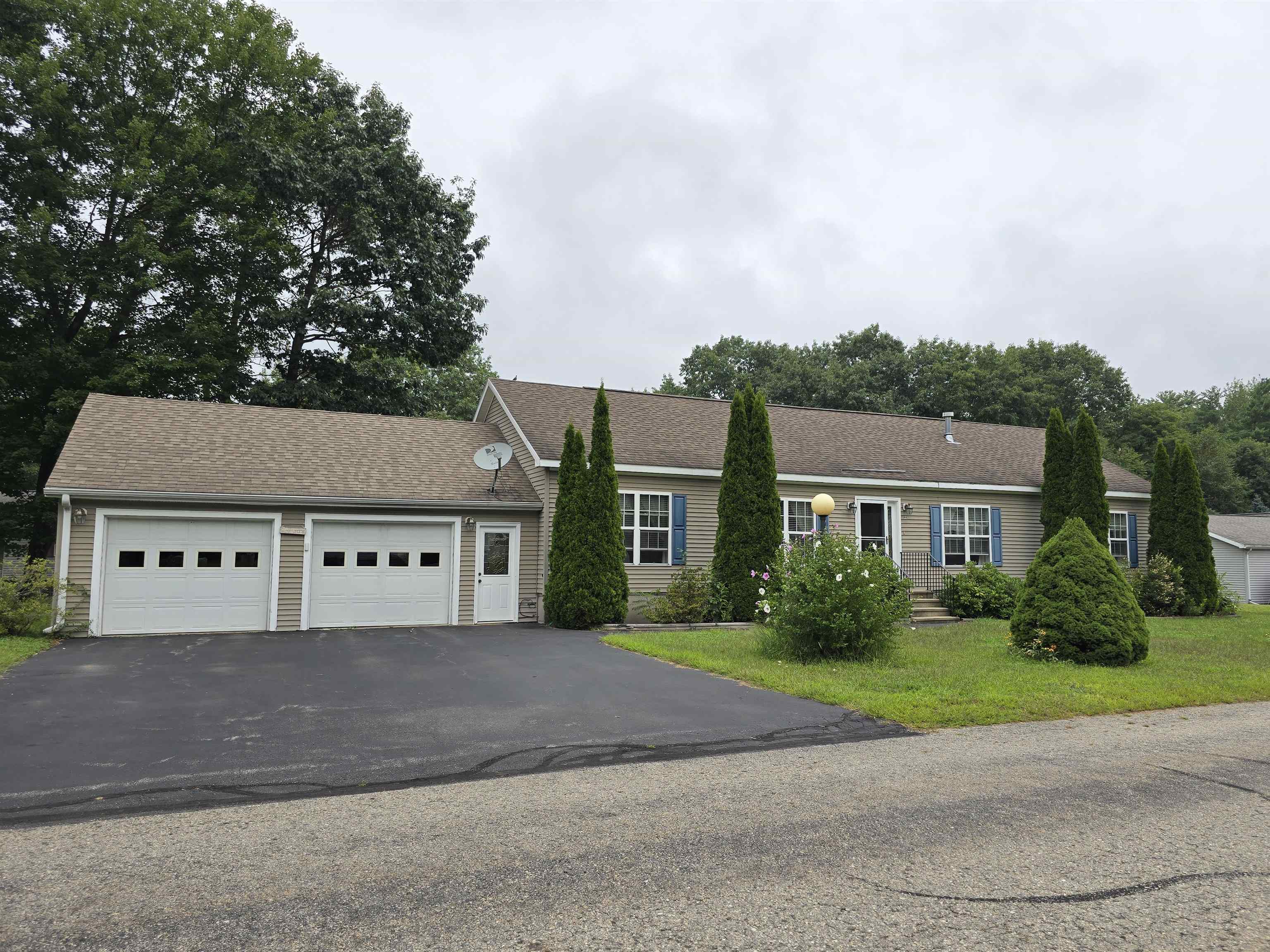 44 Sagebrush Drive Rochester, NH 03867 - Photo 4 of 31