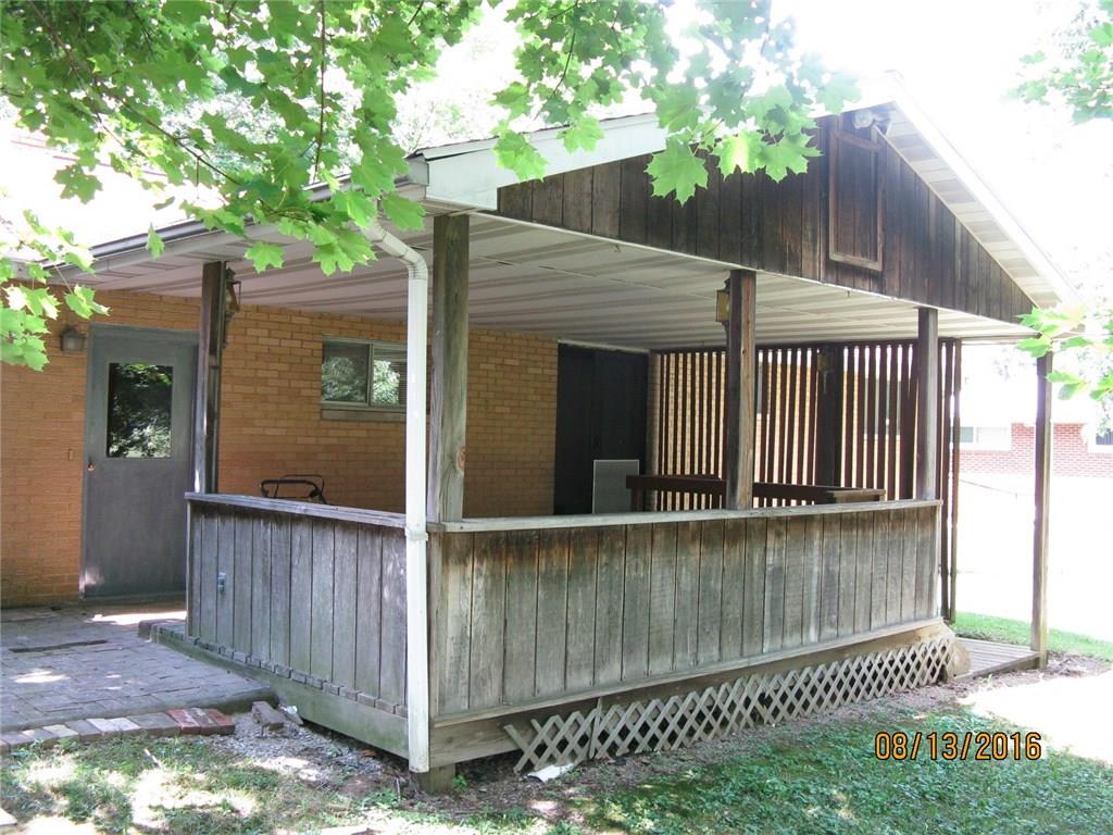 136 West Sunbury Road Butler, PA 16001 - Photo 3 of 15 Gallery Image 3