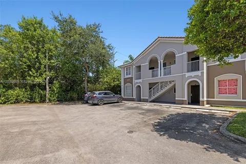 $199,900 | 1692 Southeast 29th Court, Unit 205, Homestead, FL 33035