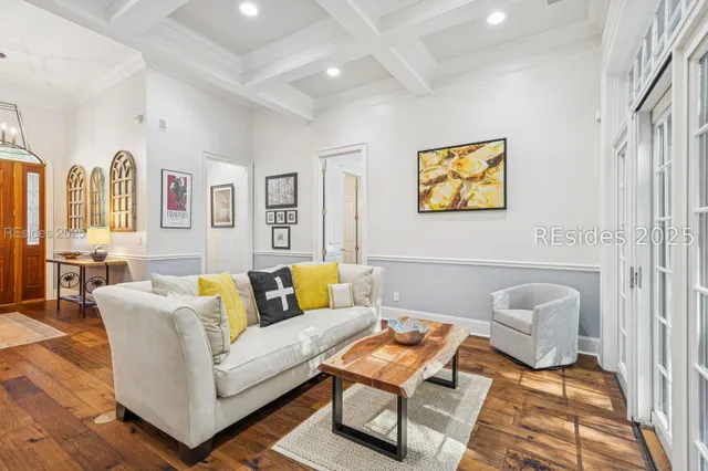 $895,000 | 42 Newberry Court, Bluffton, SC 29910