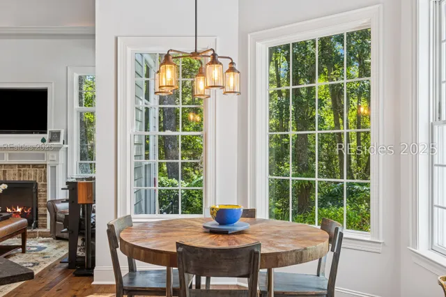 $895,000 | 42 Newberry Court, Bluffton, SC 29910