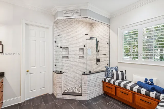 $895,000 | 42 Newberry Court, Bluffton, SC 29910