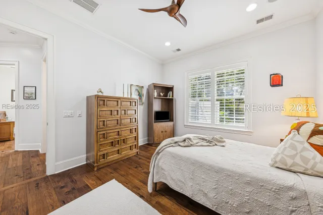 $895,000 | 42 Newberry Court, Bluffton, SC 29910