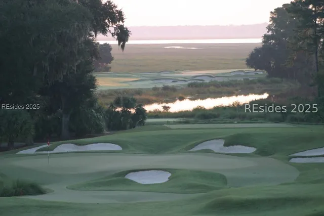 $895,000 | 42 Newberry Court, Bluffton, SC 29910