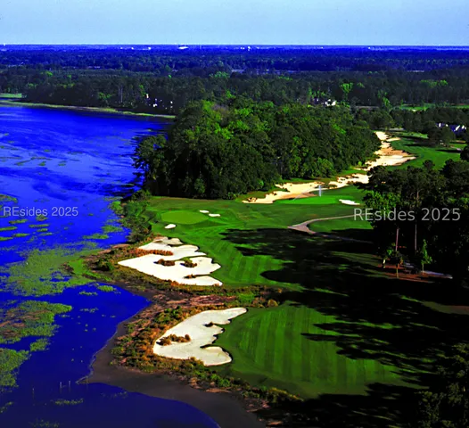 $895,000 | 42 Newberry Court, Bluffton, SC 29910