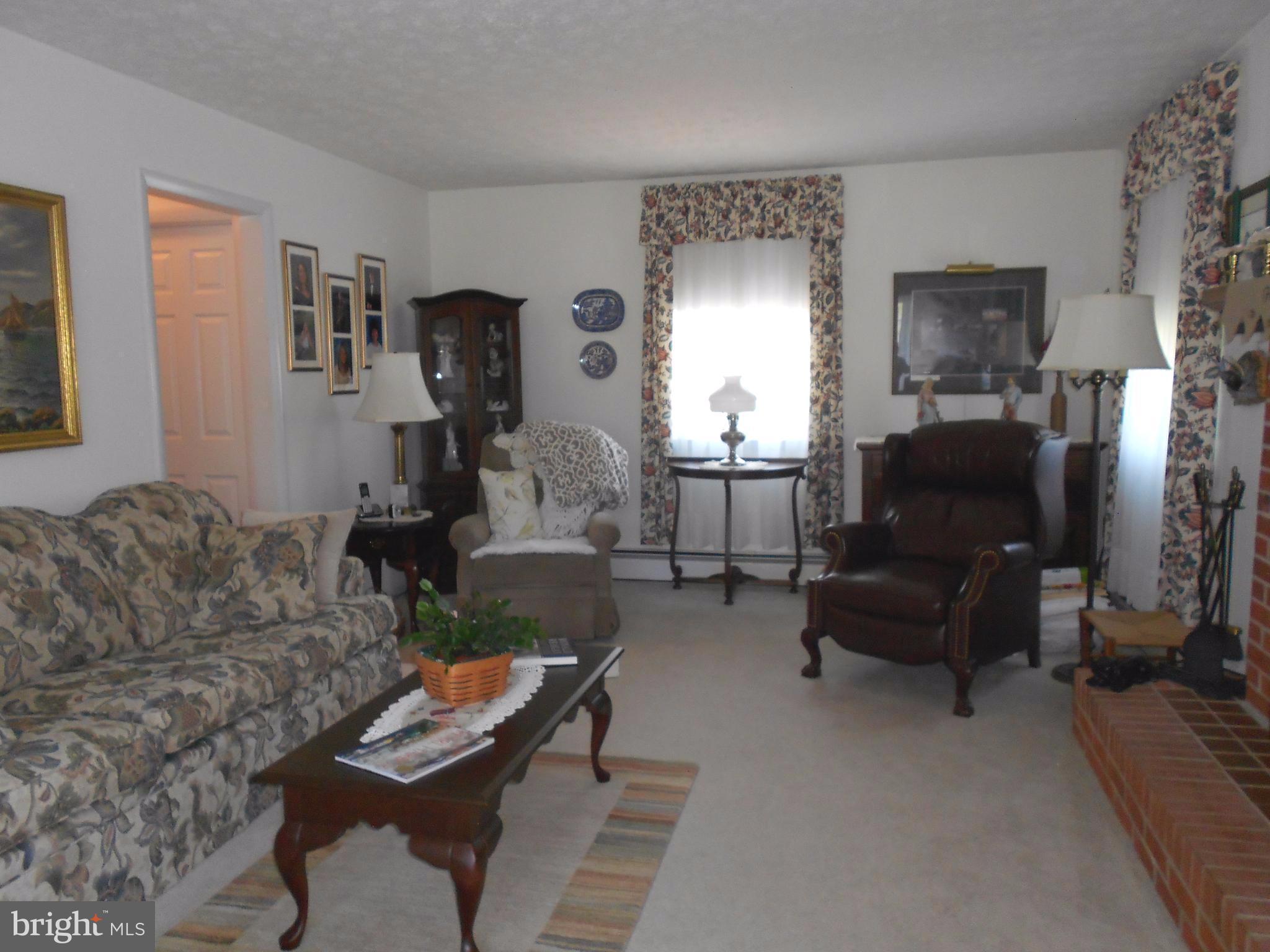 3105 Winchester Way Fallston, MD 21047 - Photo 17 of 26 Living Room