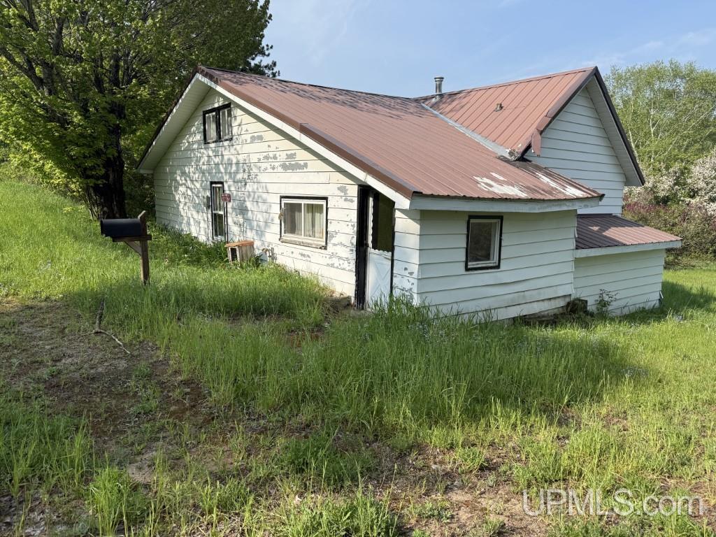 N7359 East City Limits Road Munising, MI 49862 - Photo 25 of 27 Gallery Image 25
