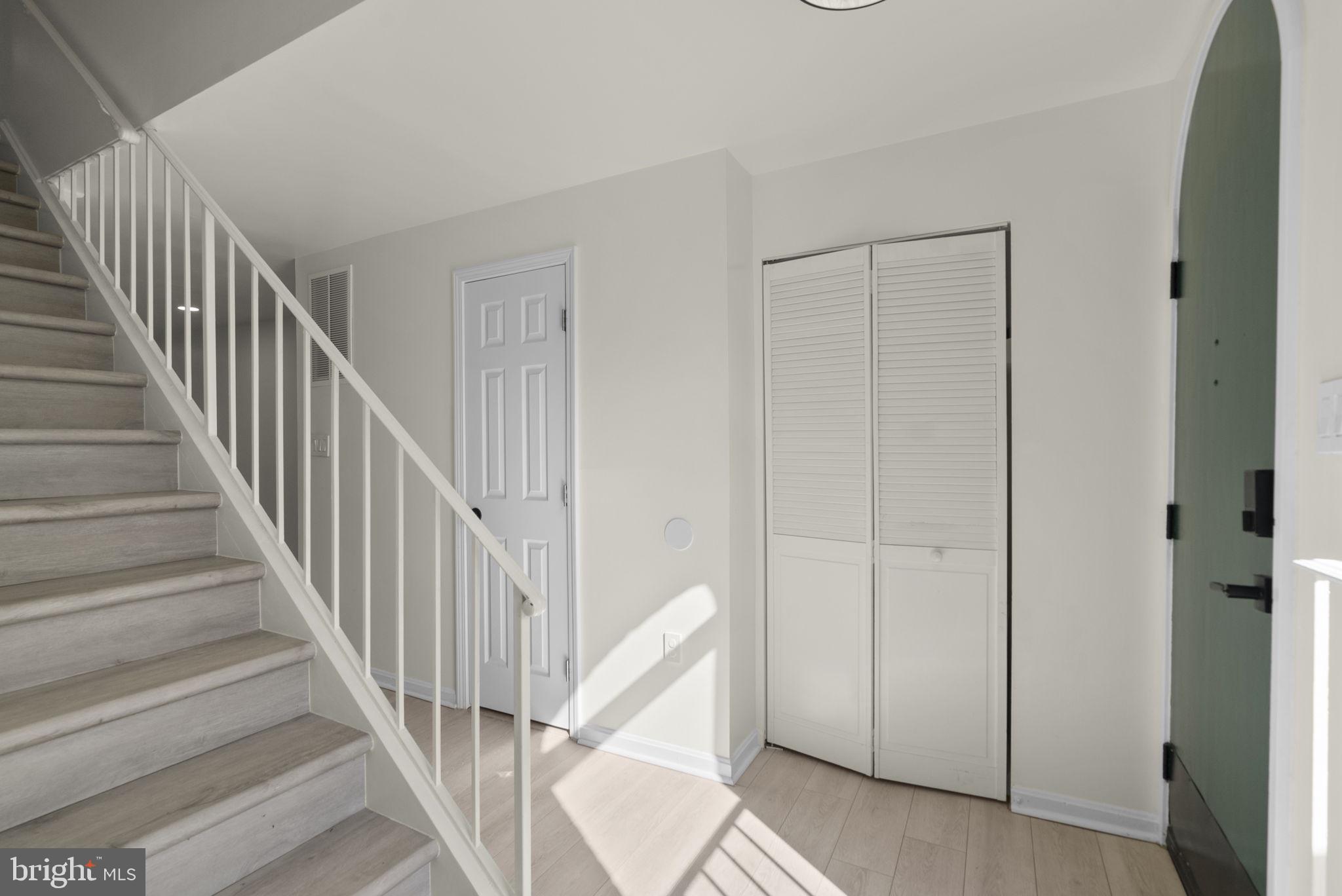 8002 Inverness Ridge Road Potomac, MD 20854 - Photo 3 of 46
