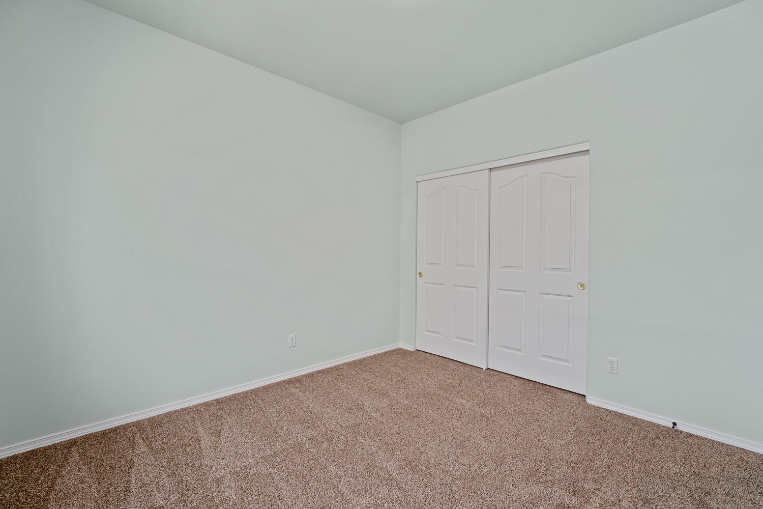392 Southeast Soft Tail Loop Bend, OR 97702 - Photo 35 of 52 Bedroom #2