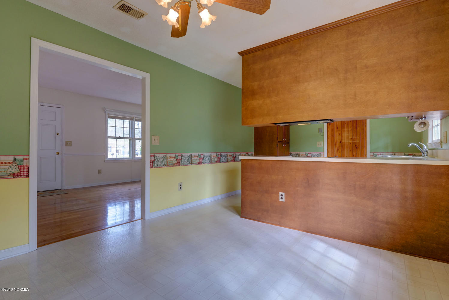 802 Spring Valley Road Wilmington, NC 28405 - Photo 14 of 27 802 Spring Valley Rd-large-014-12-P15006