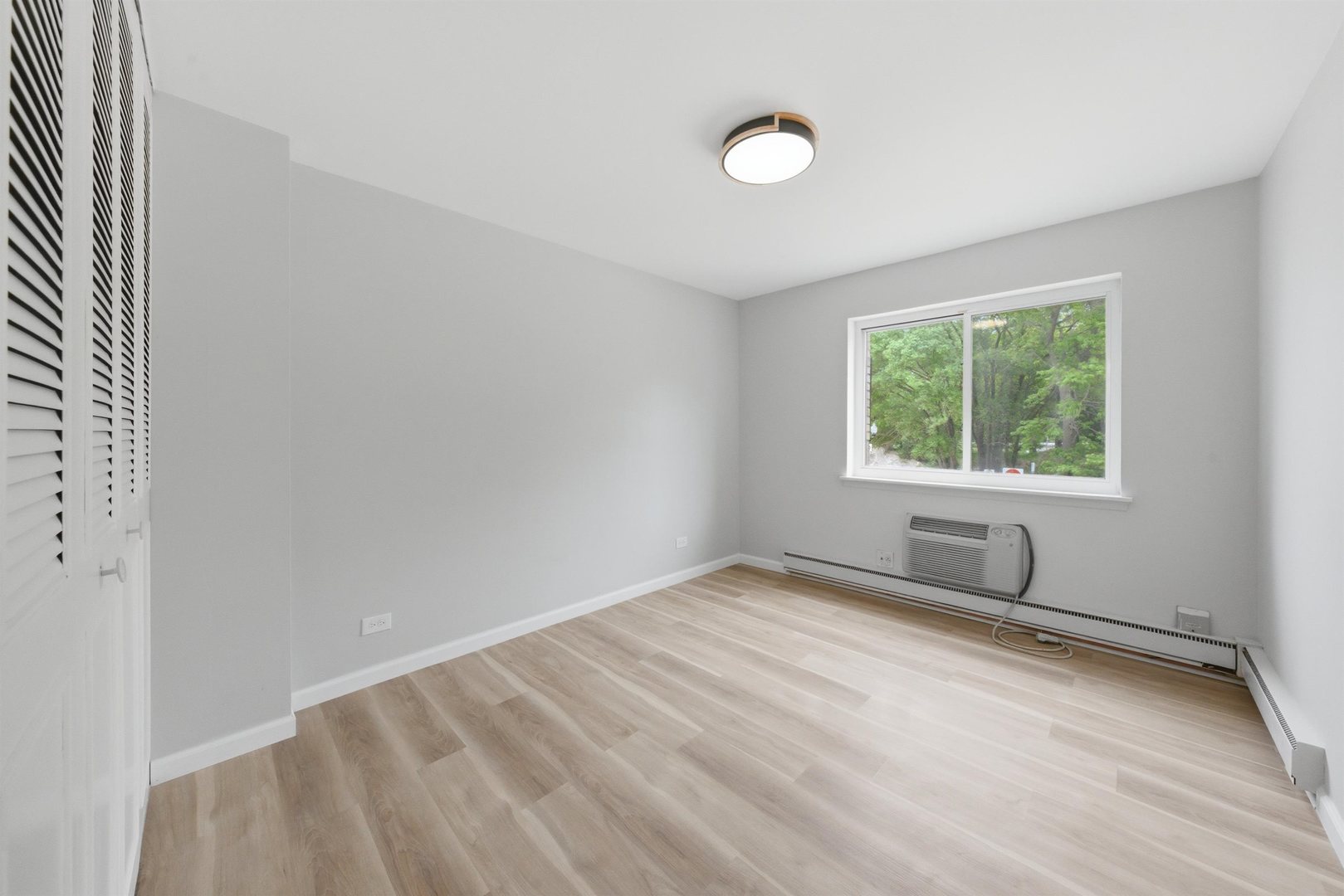 2772 East 75th Street, Unit 2GS Chicago, IL 60649 - Photo 13 of 22