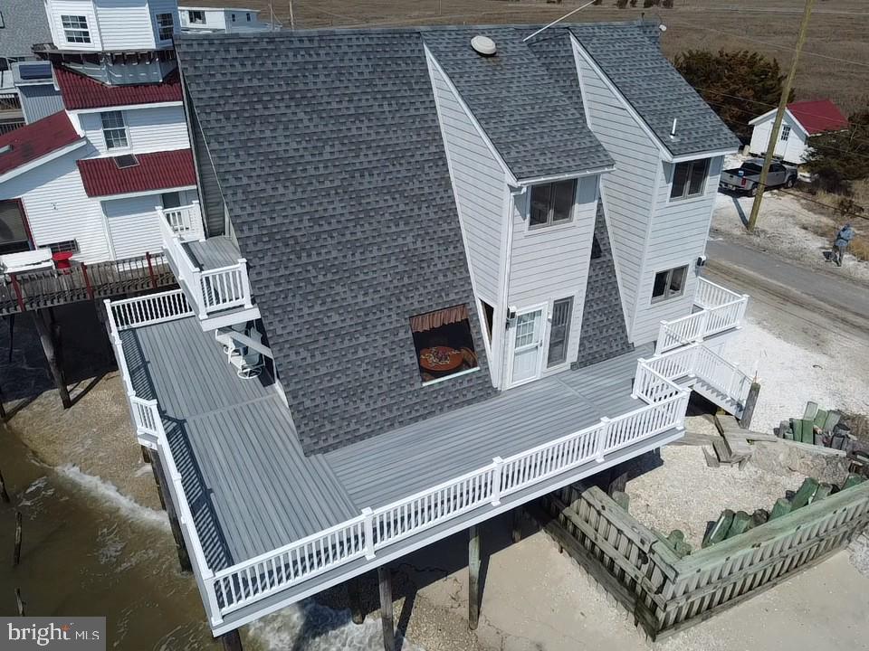184 Cove Road Newport, NJ 08345 - Photo 19 of 41 an aerial view of a house with balcony