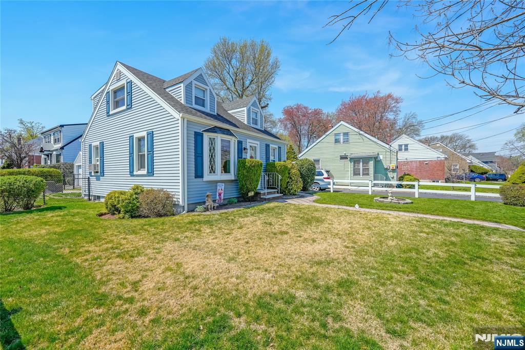 170 West Spring Valley Avenue Maywood, NJ 07607 - Photo 3 of 24