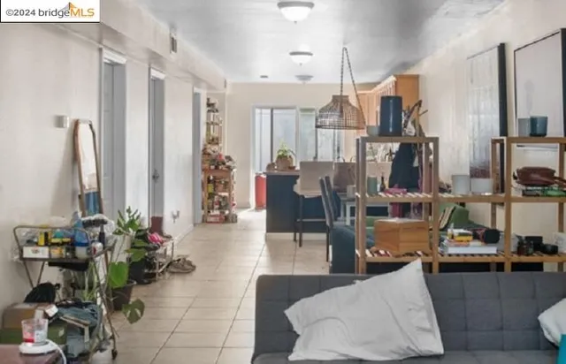 $950 | 3433 Haven Downstairs, Unit DOWNSTAIRS #2, Oakland, CA 94608