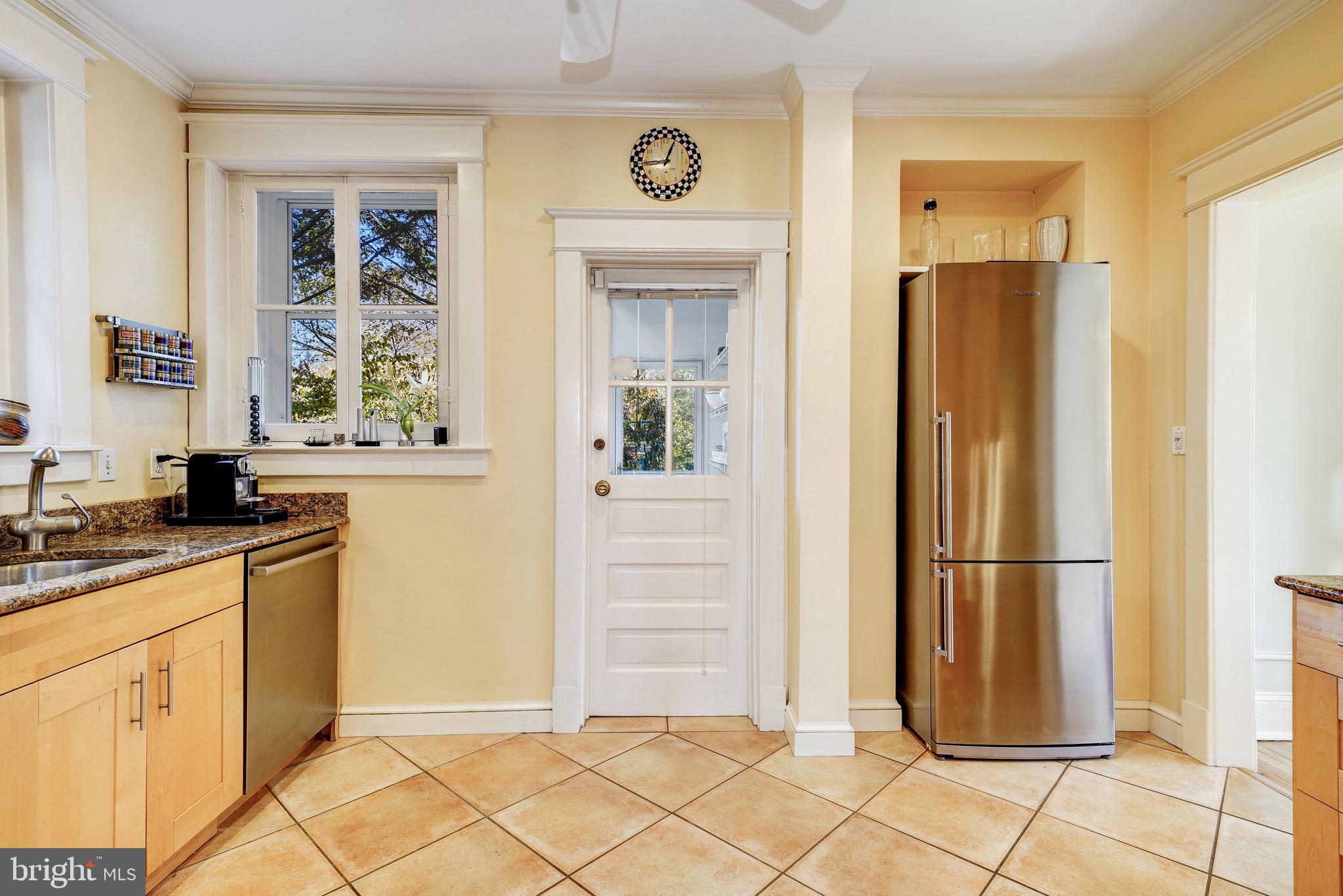 3121 33rd Place Northwest Washington, DC 20008 - Photo 7 of 20 Kitchen