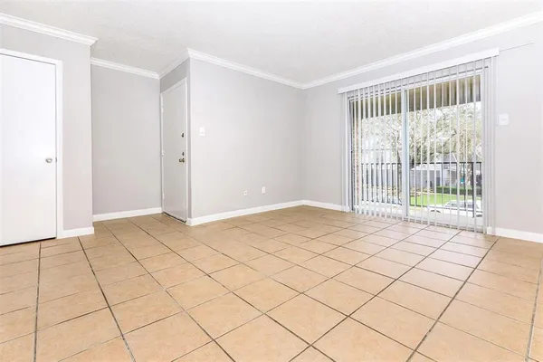 $899 | 10301 Sandpiper Drive, Unit 30333, Houston, TX 77096