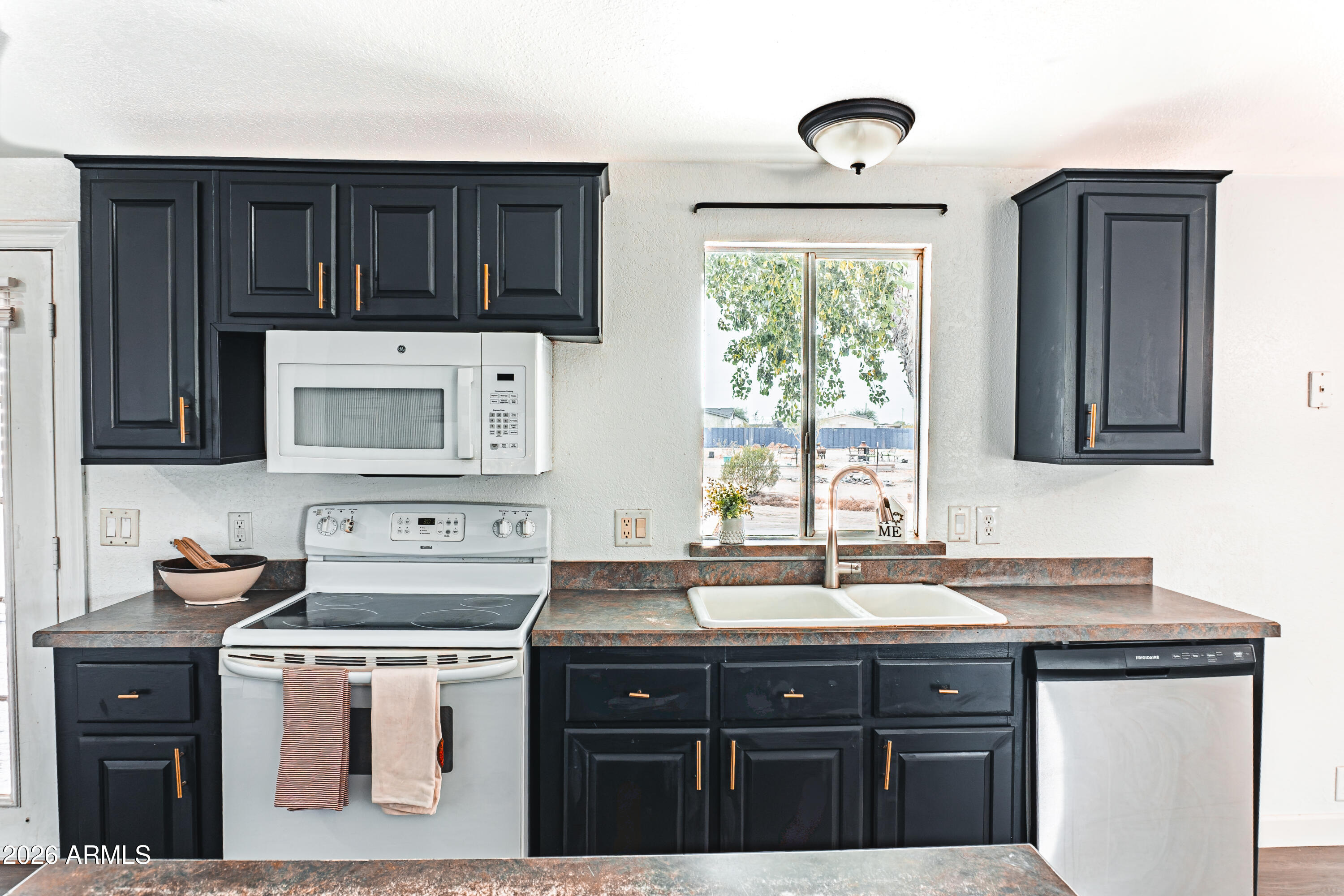 18633 West Rustler Road Buckeye, AZ 85326 - Photo 7 of 52 DSC05344