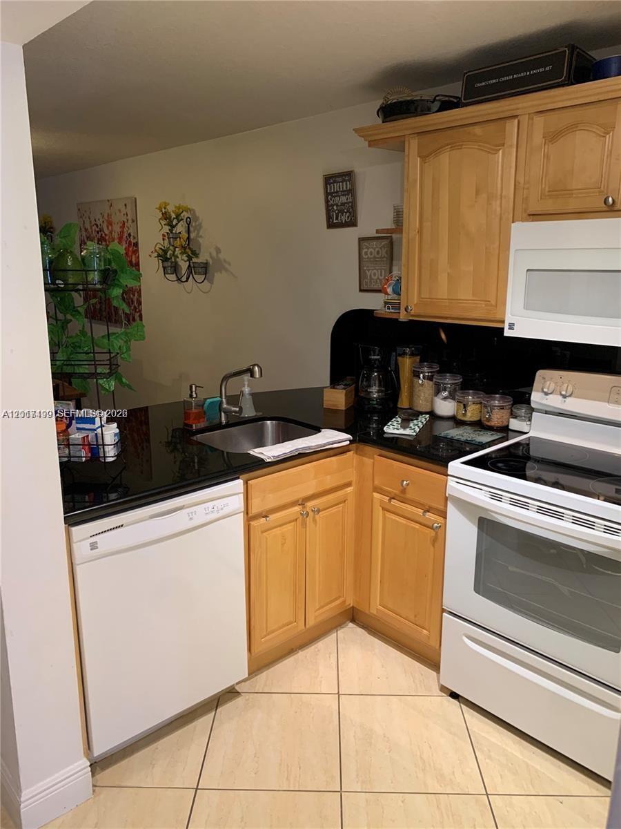 210 Southwest 11th Street, Unit 204 Miami, FL 33130 - Photo 5 of 13
