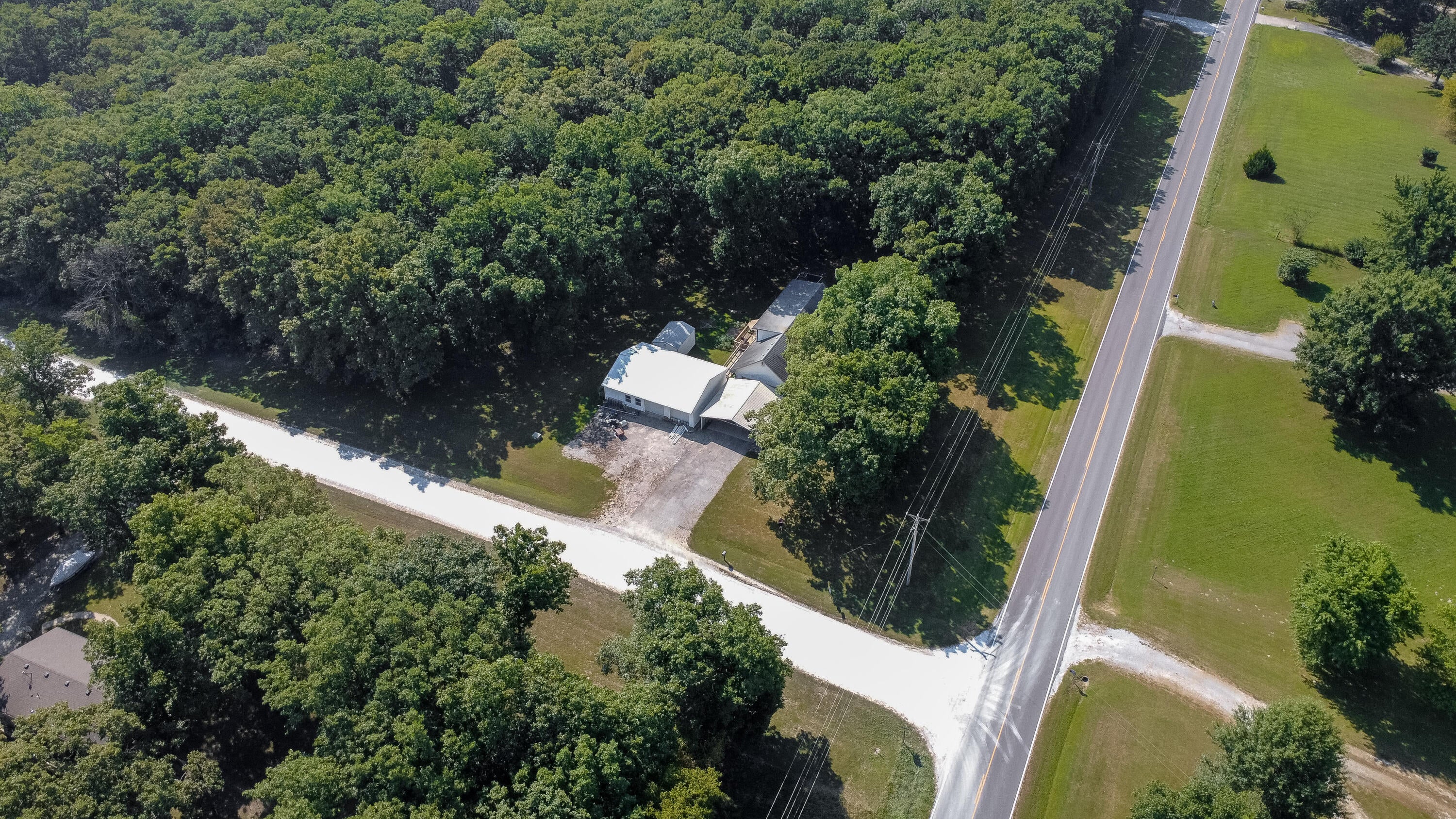 3900 East Graybill Road Sturgeon, MO 65284 - Photo 42 of 46 Gallery Image 42