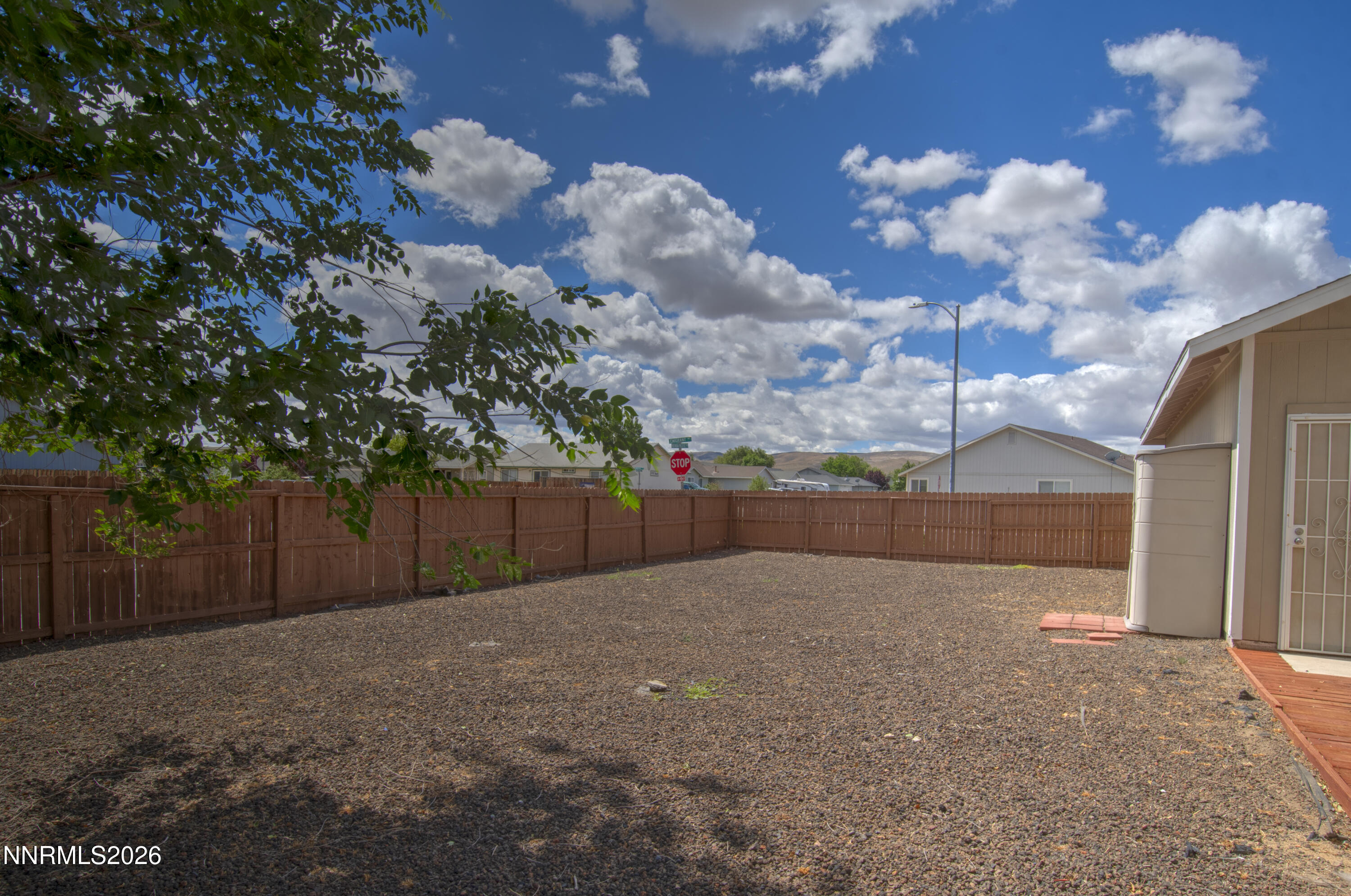 270 Emigrant Way Fernley, NV 89408 - Photo 23 of 29 Emigrant34
