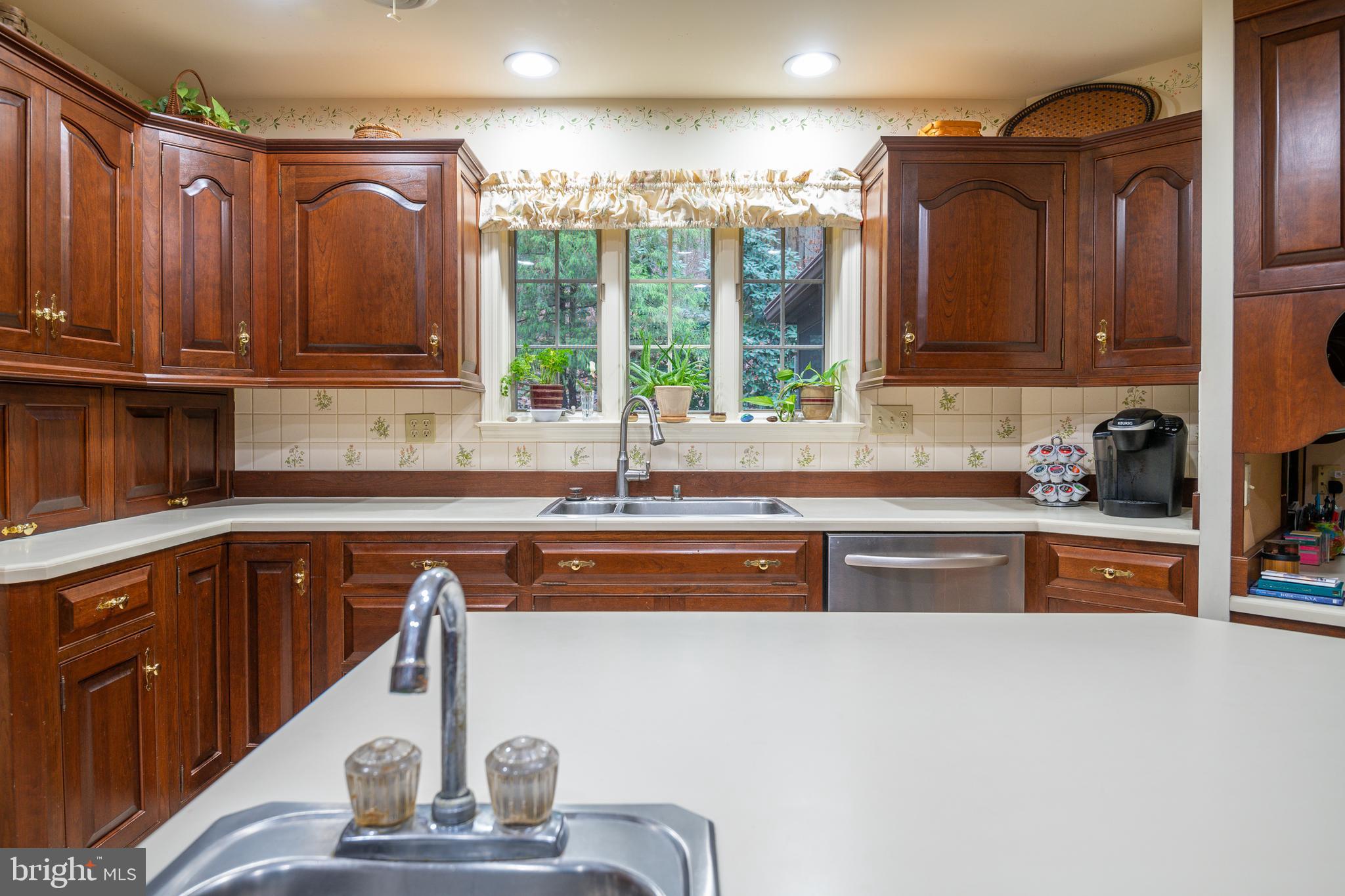 412 Arrowhead Trail Reading, PA 19608 - Photo 23 of 63 Prep Sink
