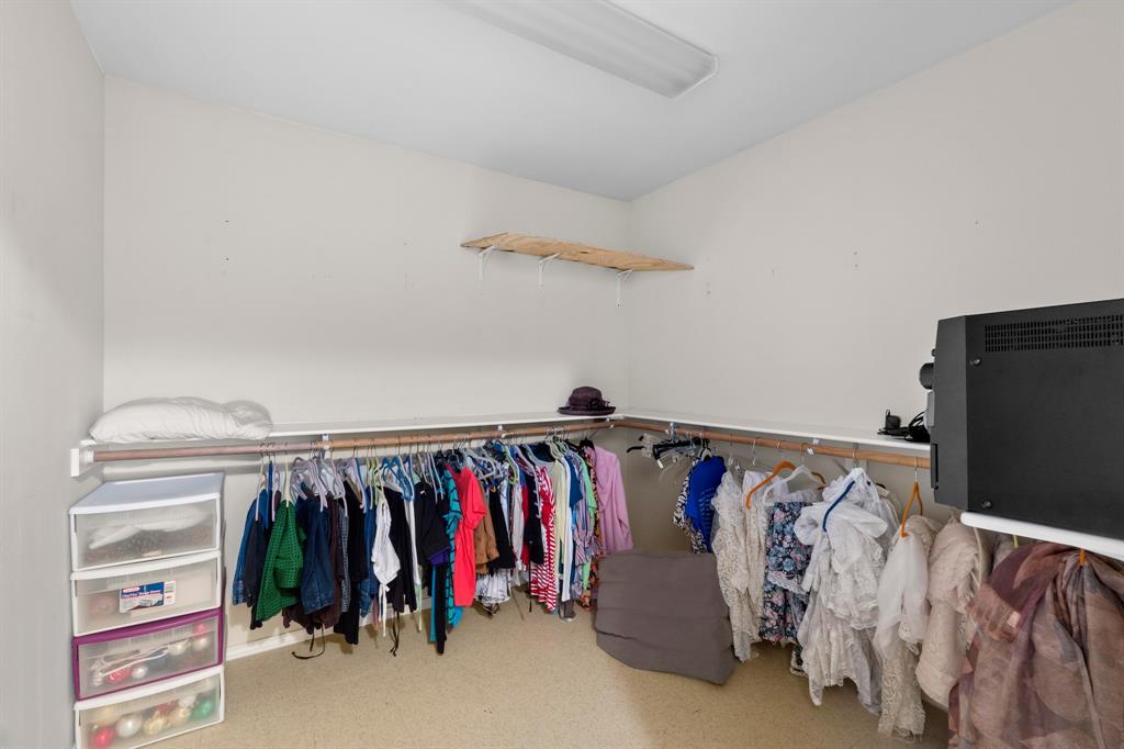 4604 Munson Street Austin, TX 78721 - Photo 14 of 18 View of walk in closet