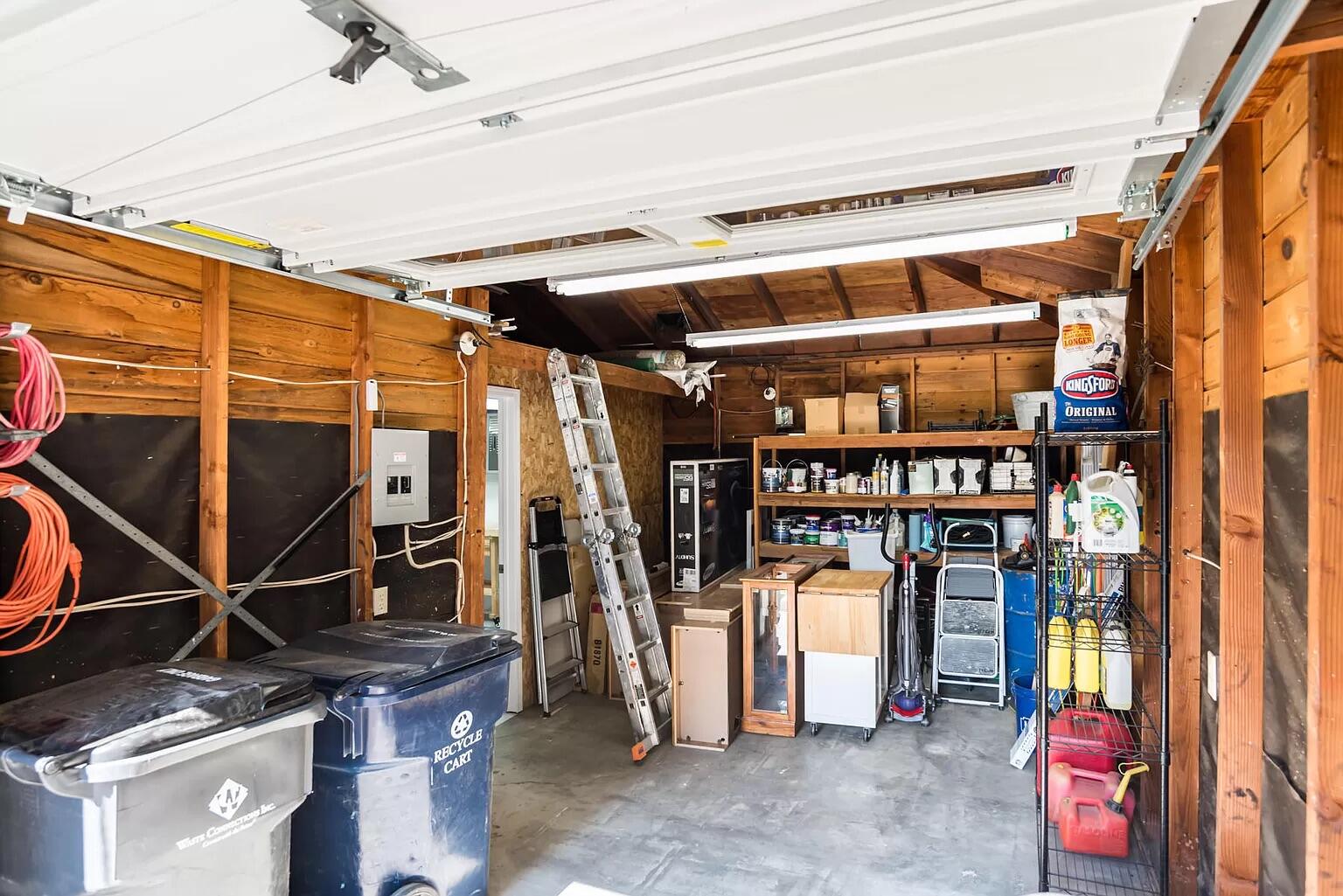 59773 Cheyenne Road Bend, OR 97702 - Photo 45 of 46 Detached garage