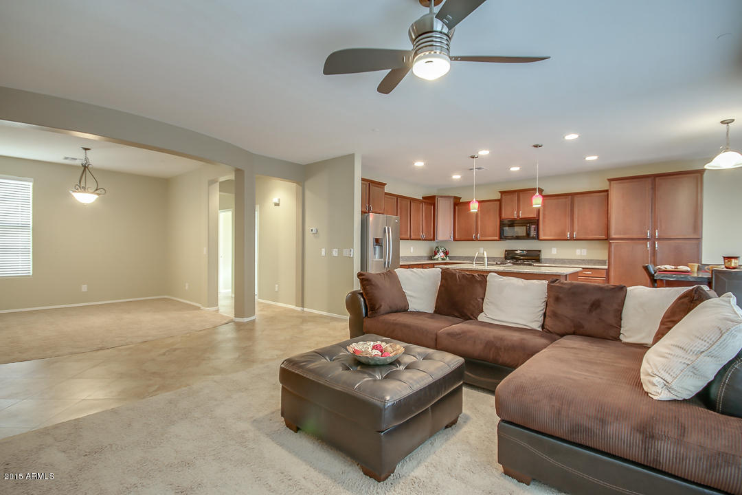 2320 West Corral Road Phoenix, AZ 85041 - Photo 11 of 37 Corral-11