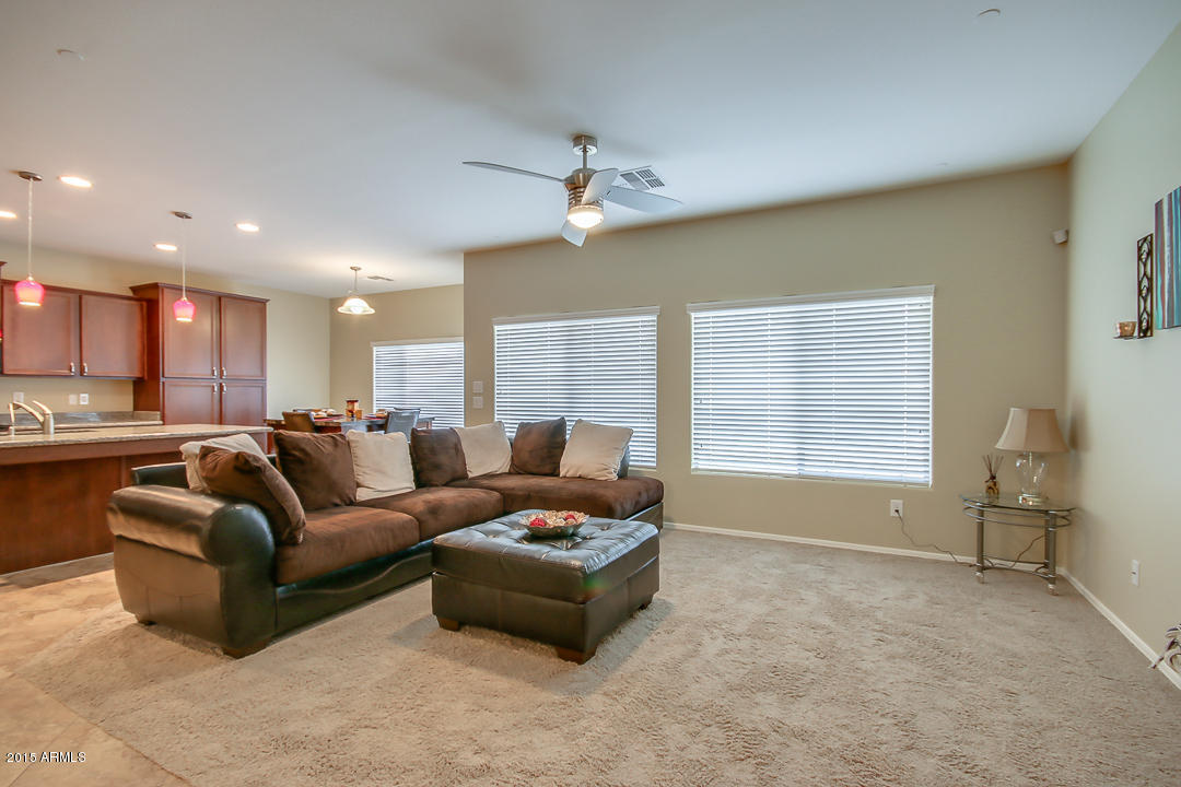 2320 West Corral Road Phoenix, AZ 85041 - Photo 8 of 37 Corral-08