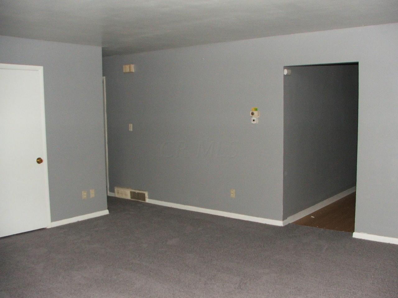 226 Oxley Road Columbus, OH 43228 - Photo 5 of 18 Gallery Image 5