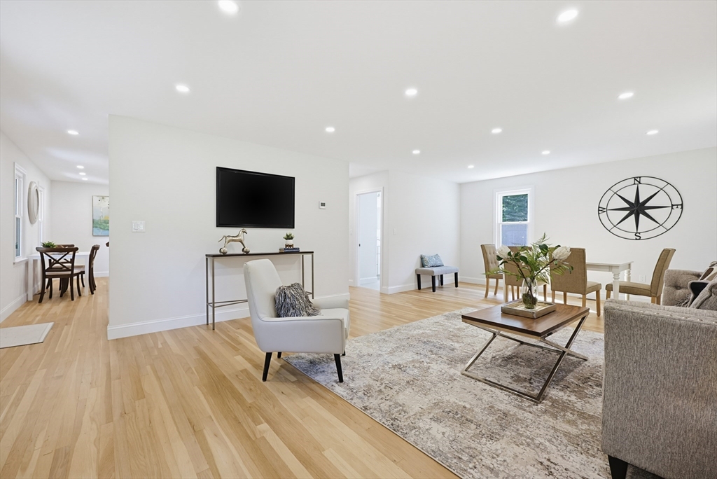 8 Cook Road Foxboro, MA 02035 - Photo 17 of 35