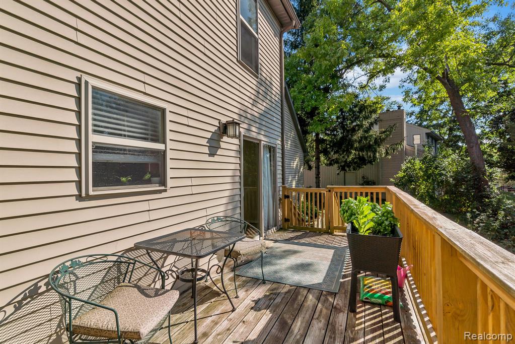 8246 Kimble Drive Pinckney, MI 48169 - Photo 28 of 45