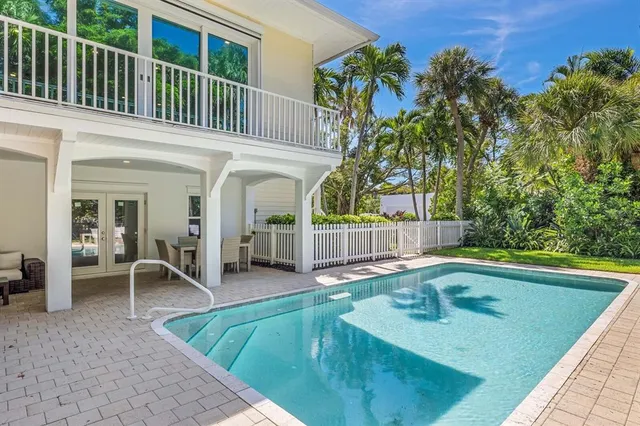 $7,900,000 | 2021 20th Street West, Boca Grande, FL 33921