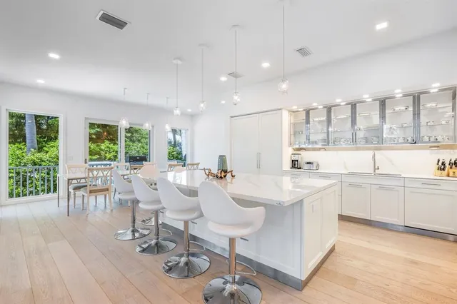 $7,900,000 | 2021 20th Street West, Boca Grande, FL 33921