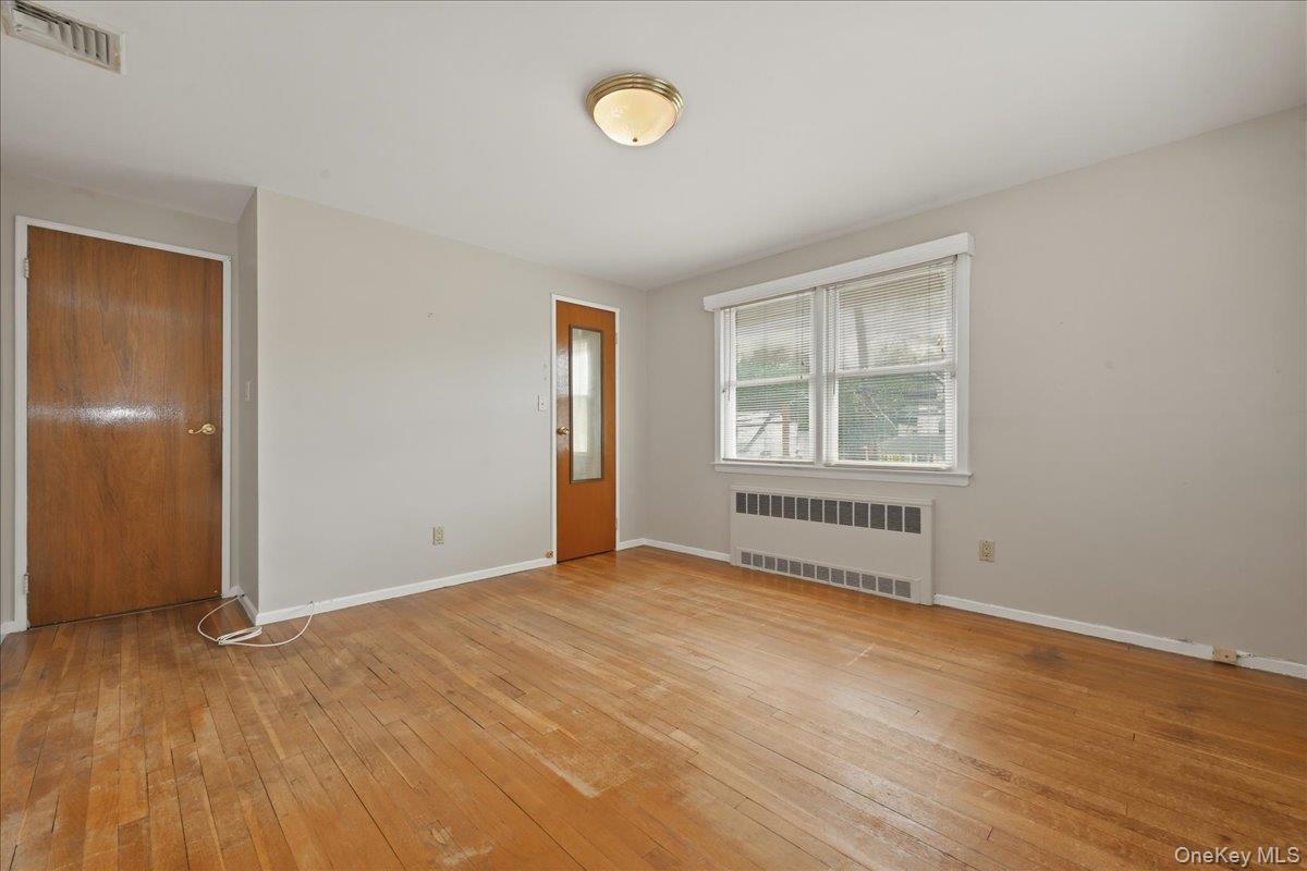 1395 Meadowbrook Road Merrick, NY 11566 - Photo 29 of 44