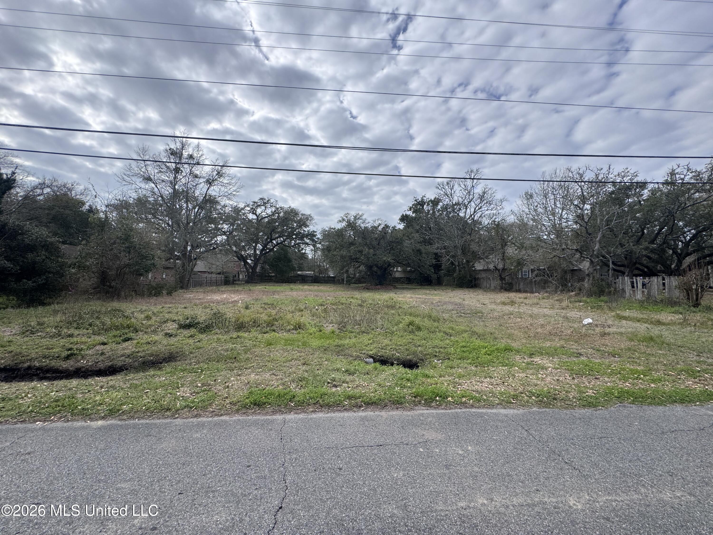 1027 22nd Street Pascagoula, MS 39581 - Photo 1 of 5 IMG_2756